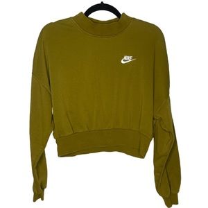 NIKE Sportswear Women's Essential Fleece Mock Top In Green